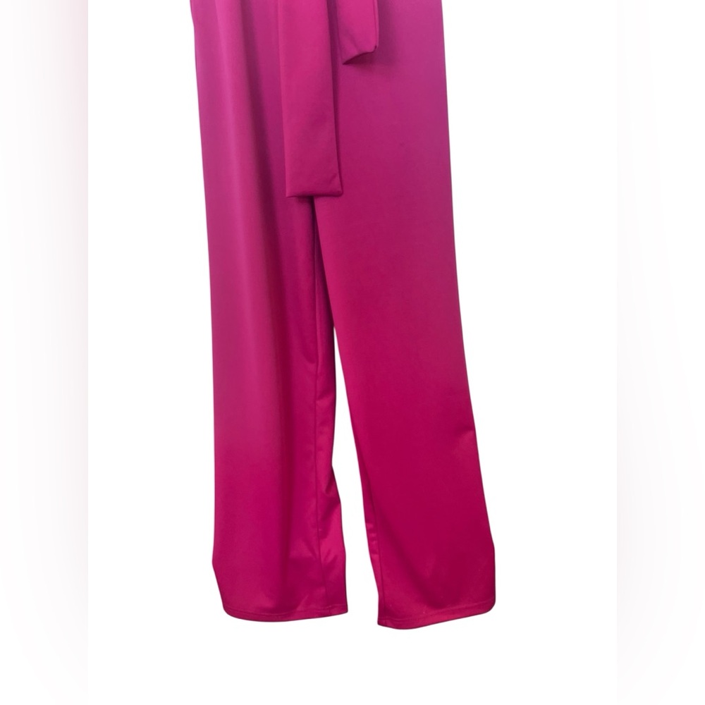 🆕 💖 NWOT One-Shoulder Hot Pink Belted Jumpsuit | Wide Leg | Women’s Medium - Picture 4 of 10